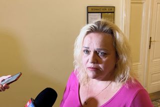 Matka obžalovaná z týrání čtyř dětí chtěla po obhájci pomoc k sebevraždě - Novinky